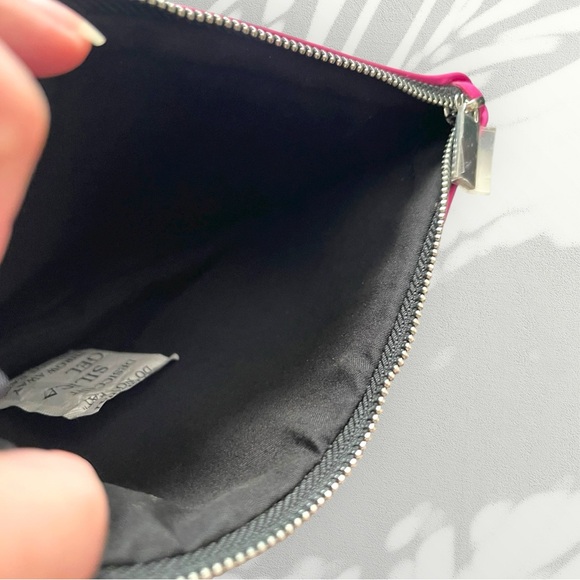 NEW YSL Fuchsia Studded Cosmetic Bag - Yves Saint Laurent - Luxury - Picture 4 of 8